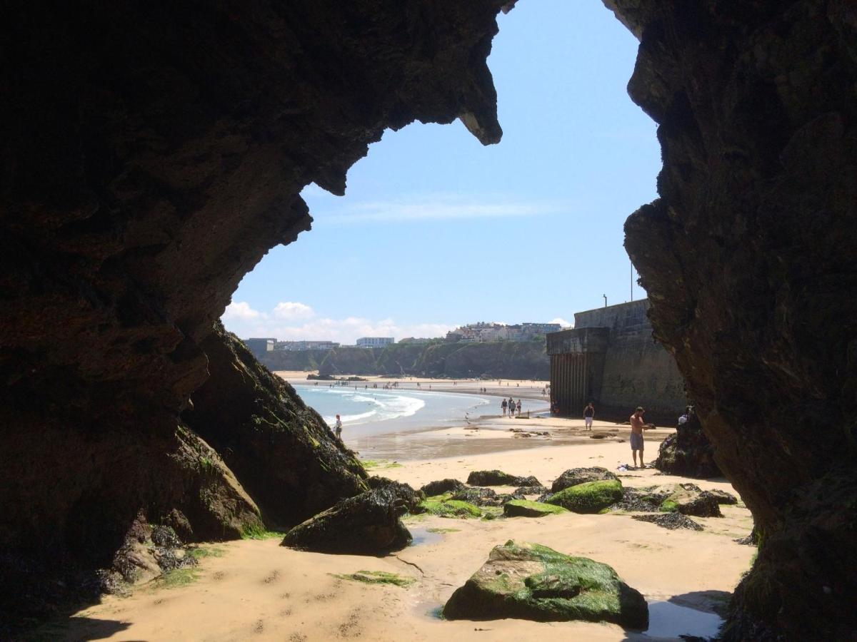 Palace Surf Lodge New Quay Екстериор снимка