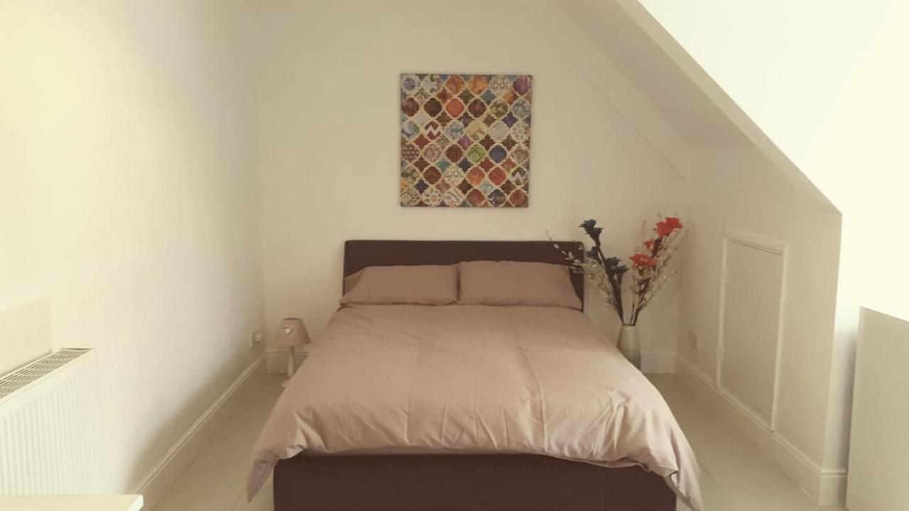 Palace Surf Lodge New Quay Екстериор снимка