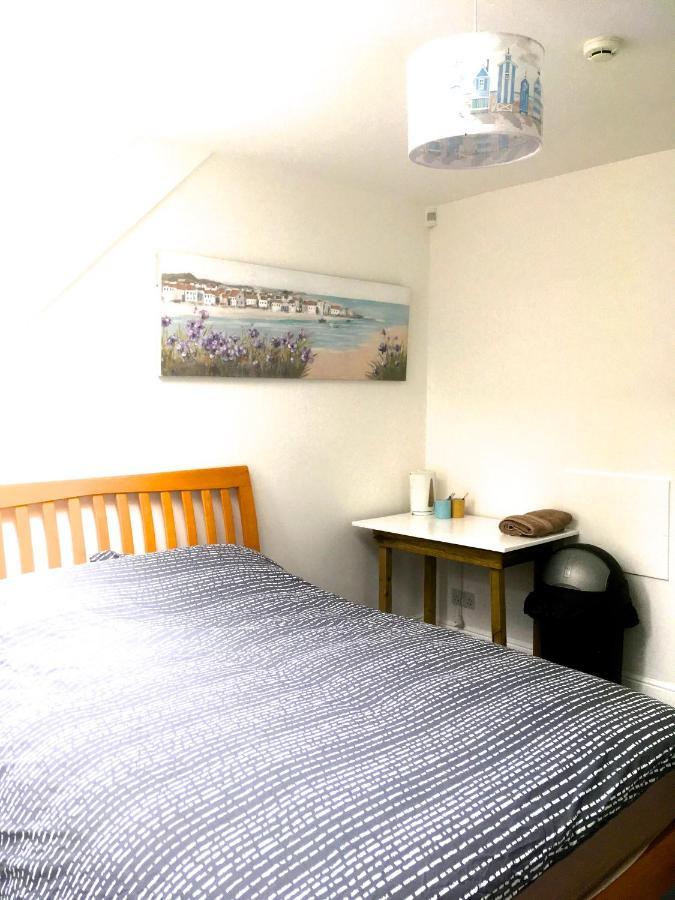 Palace Surf Lodge New Quay Екстериор снимка