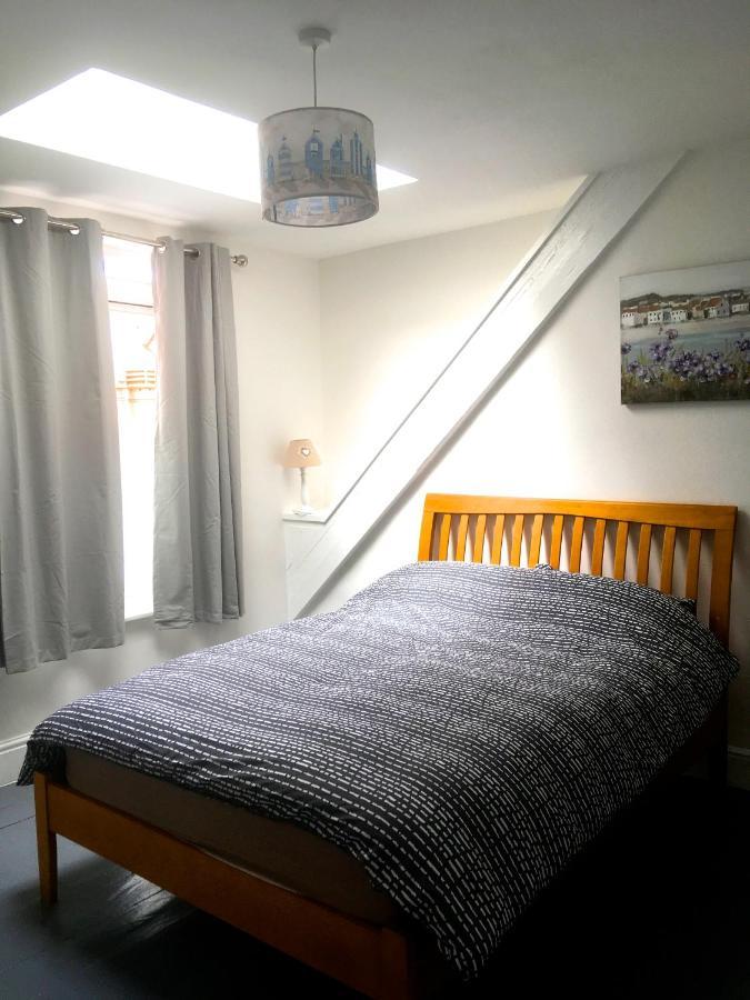Palace Surf Lodge New Quay Екстериор снимка