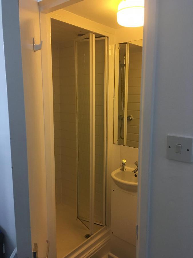 Palace Surf Lodge New Quay Екстериор снимка