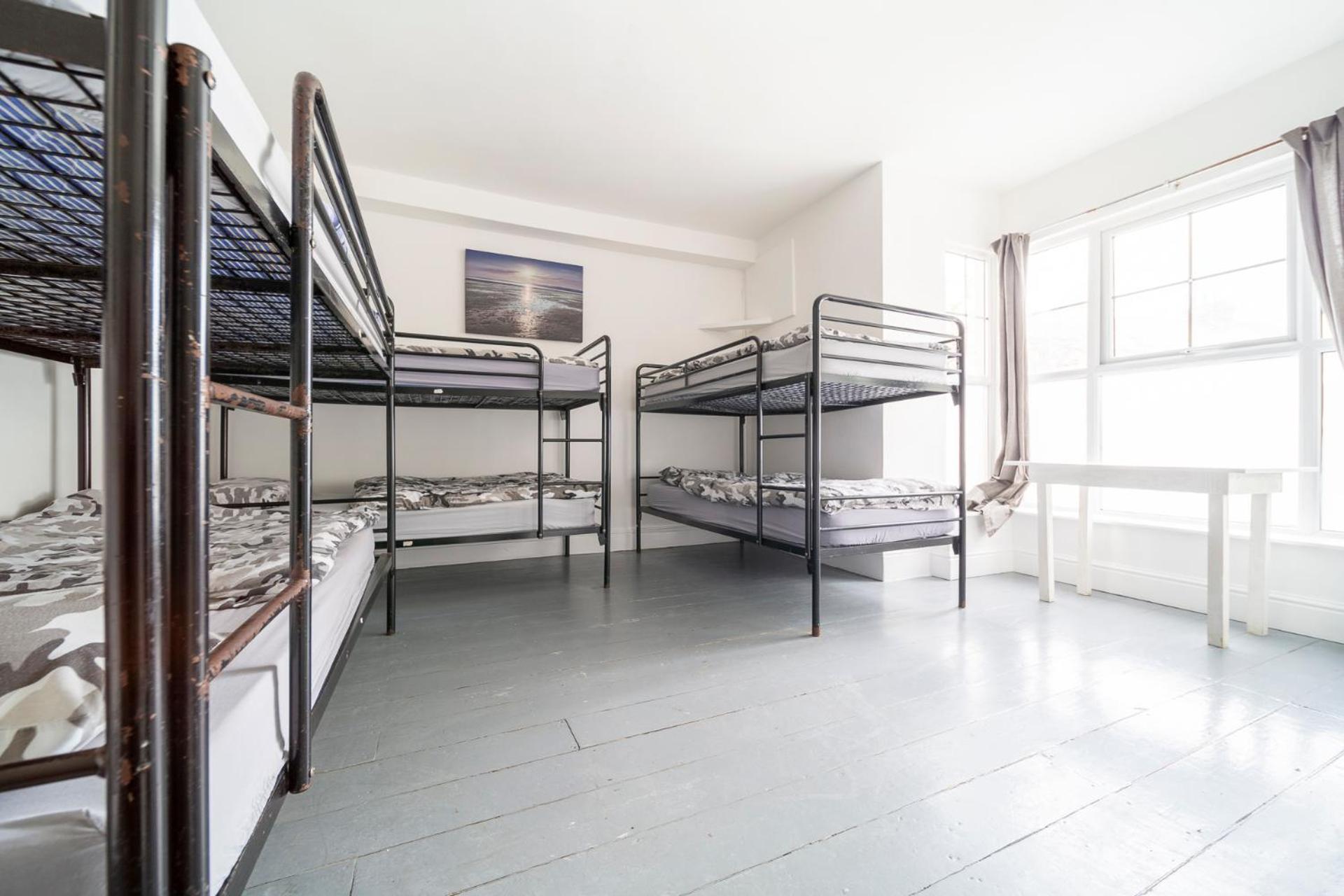 Palace Surf Lodge New Quay Екстериор снимка